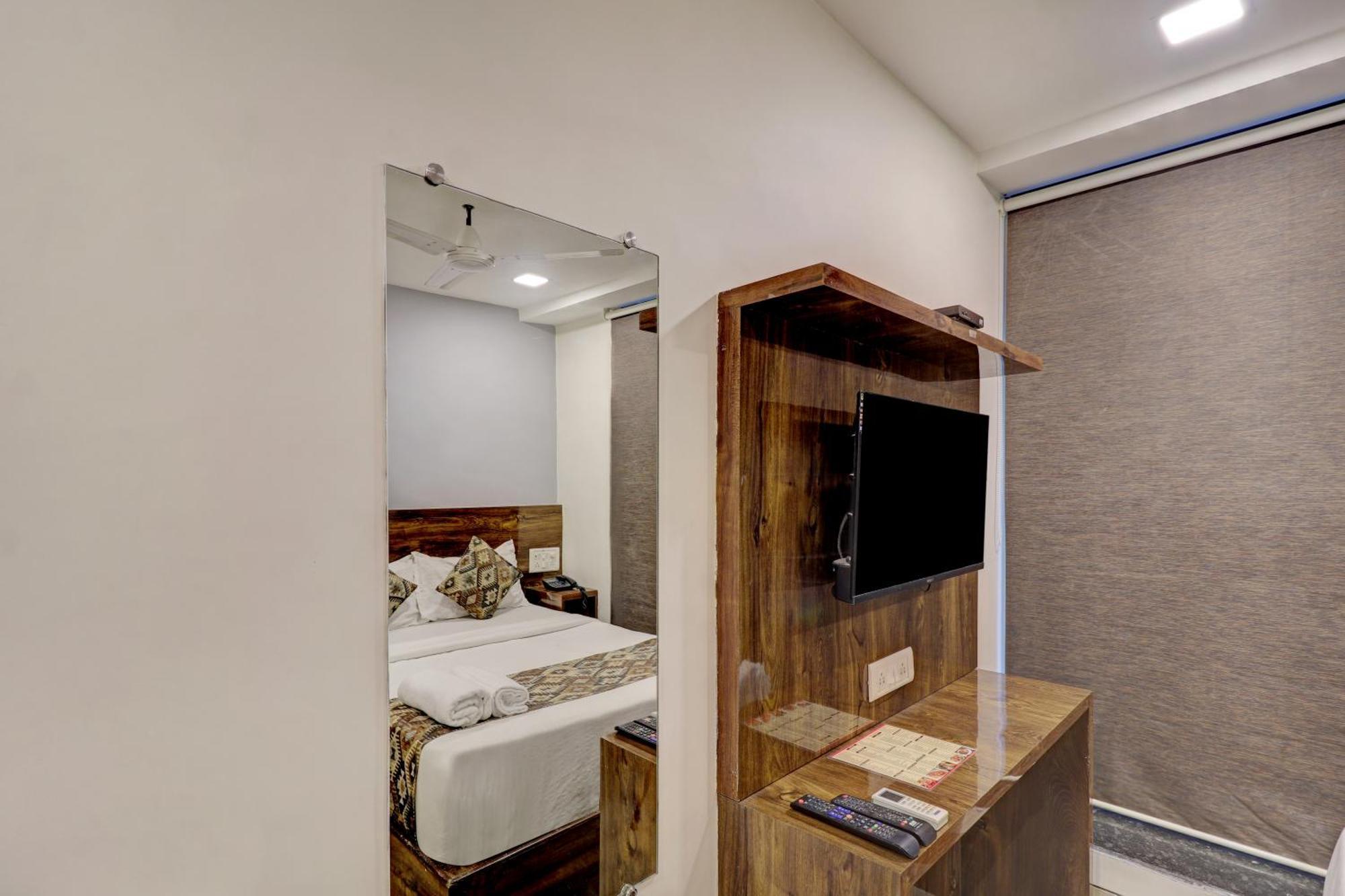Hotel Merry Gold Mumbai Ngoại thất bức ảnh